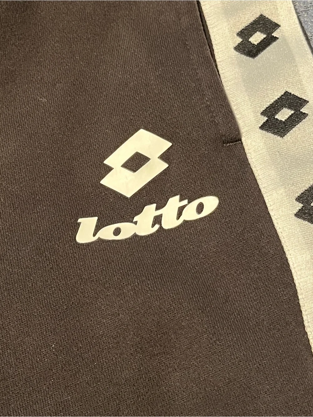 Lotto Men's Brown Athletic Shorts with Cream Contrast Tape